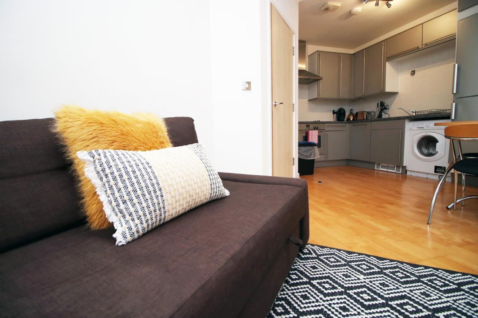 Centrally Located Spacious 2Br | Cohost Partners Кардіфф Екстер'єр фото